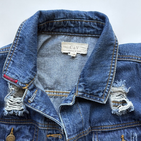 Chelsea & Violet distressed dark wash Jean jacket Medium - Picture 3 of 11